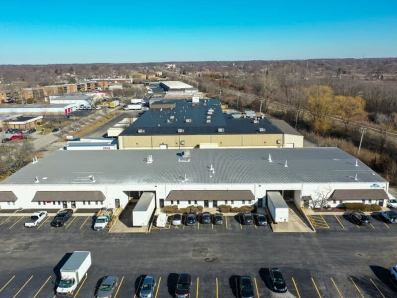 Small bay industrial warehouse